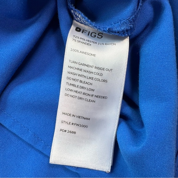 Figs Women's Blue Scrub Set - Picture 5 of 16